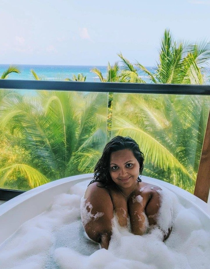 Big boobs Indian housewife nude pics leaked 3