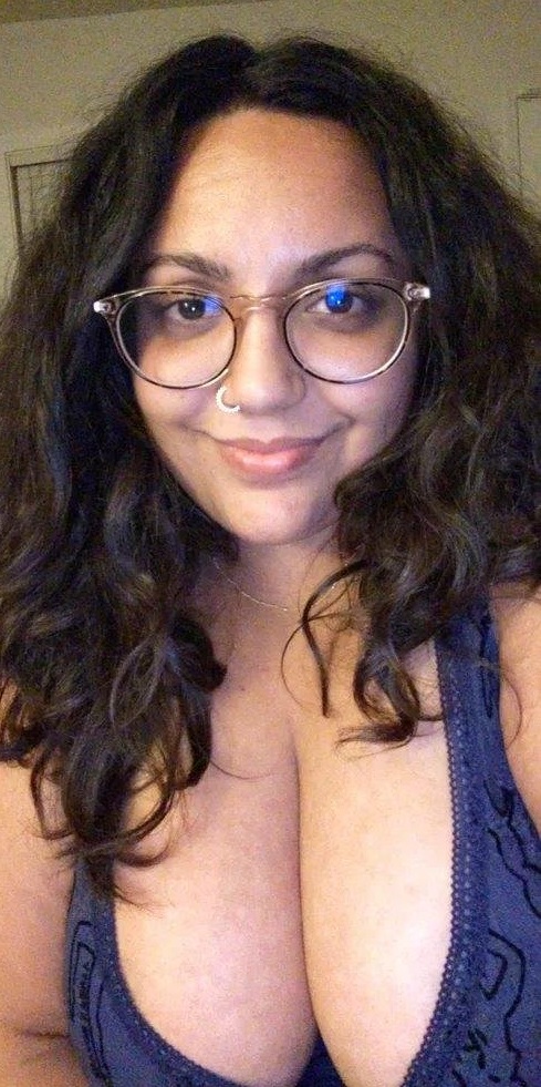 Big boobs Indian housewife nude pics leaked 5