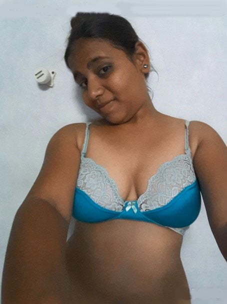 Big boobs village girl nude photos 2