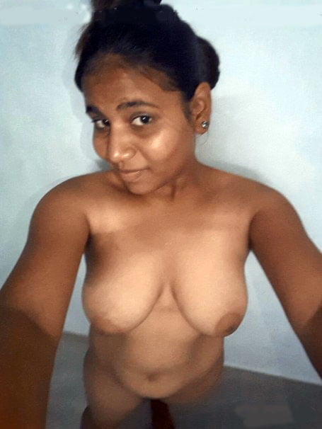 Big boobs village girl nude photos 3