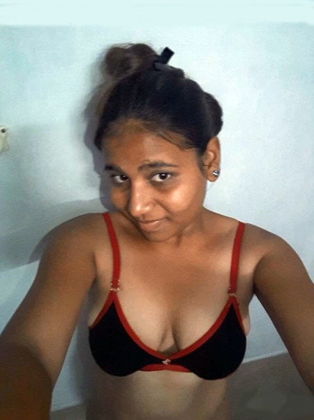 Big boobs village girl nude photos 5