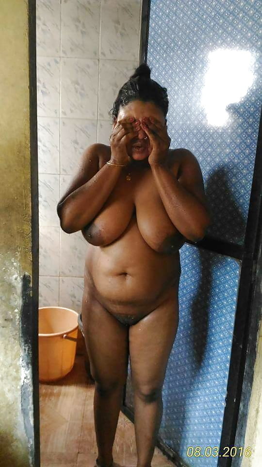 Big booby Desi aunty pics 2