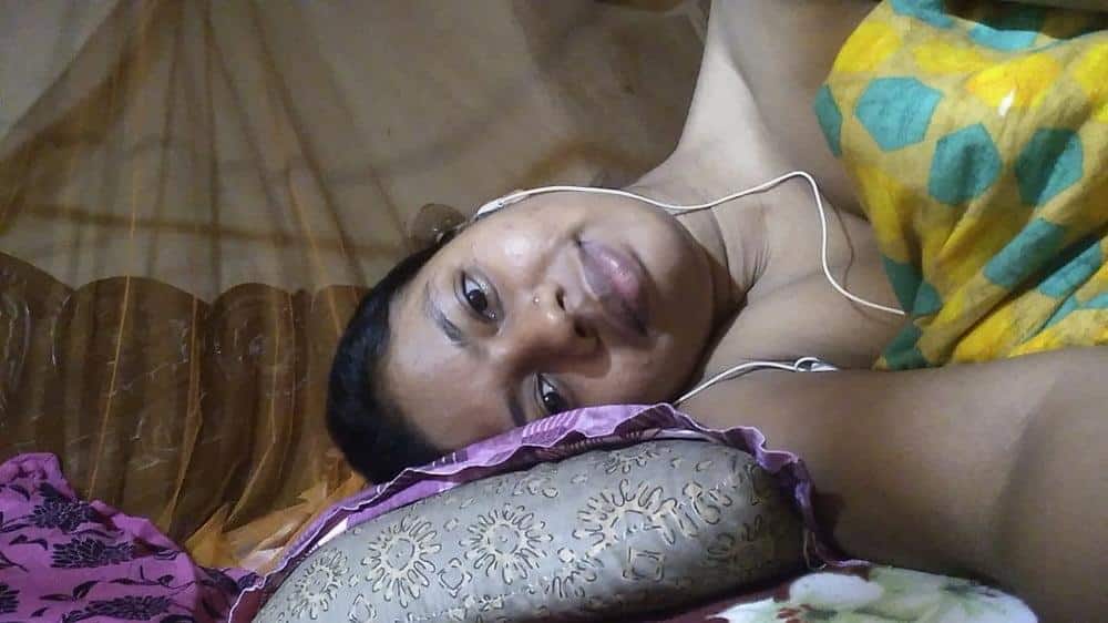 Big booby Muslim Bhabhi nude pics collection 5