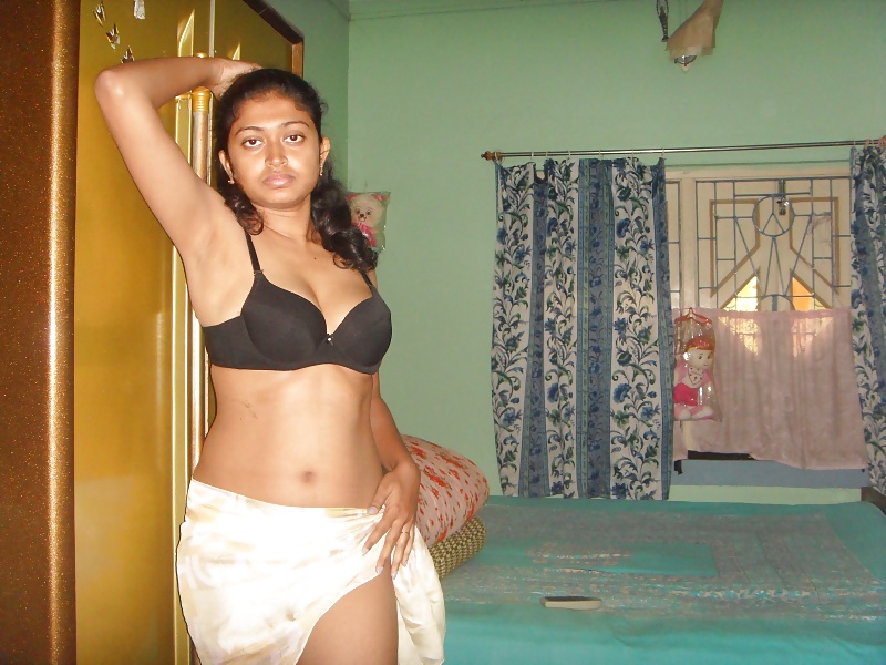 Big tits Bengali girl nude photoshoot 2