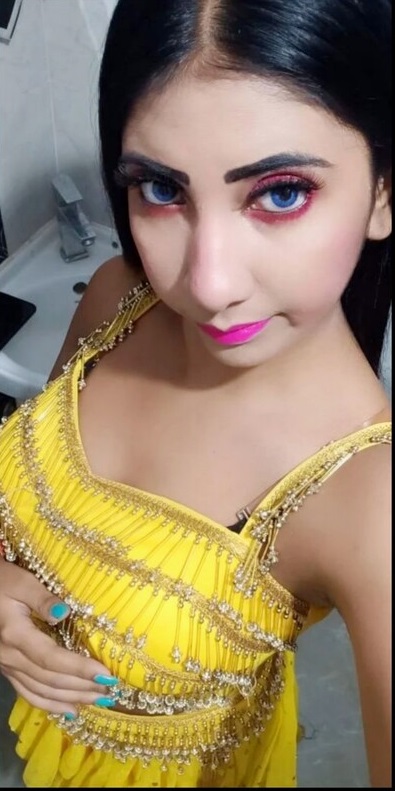 Blue eyes Bangla girl topless sexy pics exposed 1