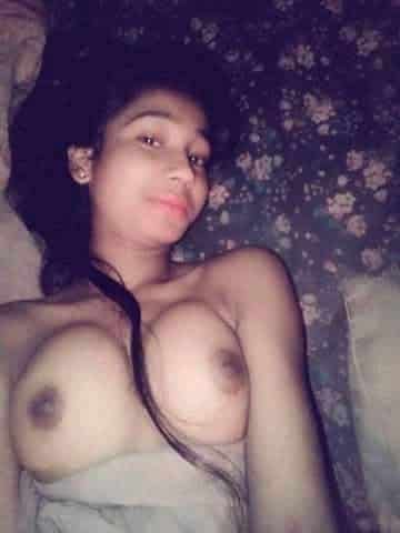 Booby college girl goes topless for her bf 5