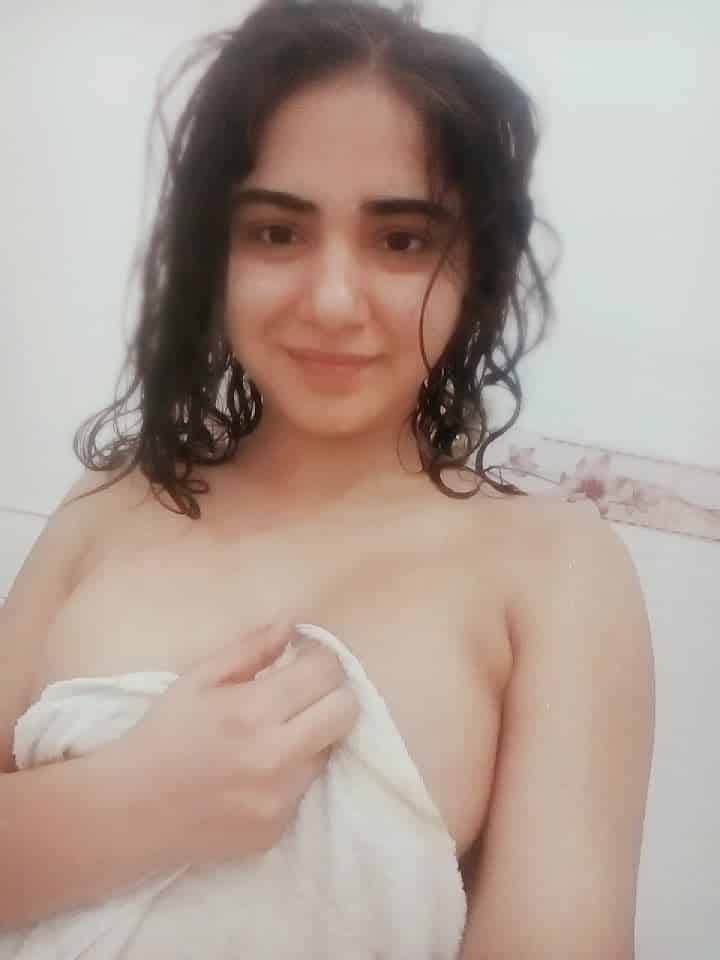 Booby college girl nude photos collection 5
