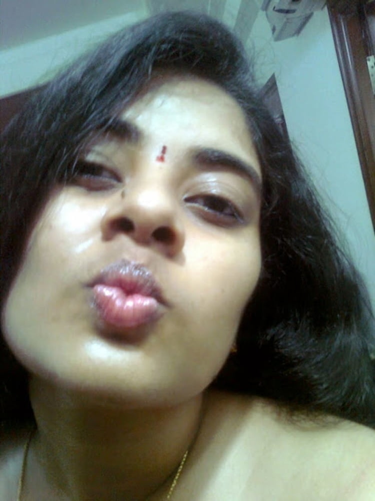 Booby Telegu wife pics leaked online 1