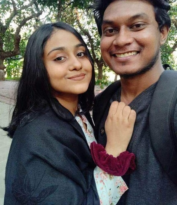 BRAC University lecturer boob sucking by student 5