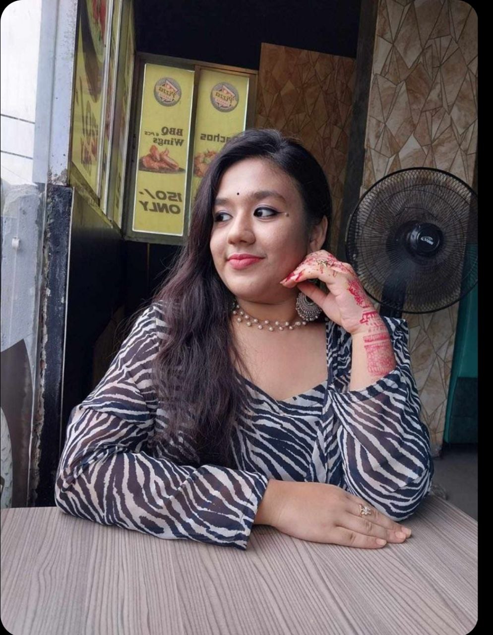 Bubbly Indian girl boobs showing pics and videos 3