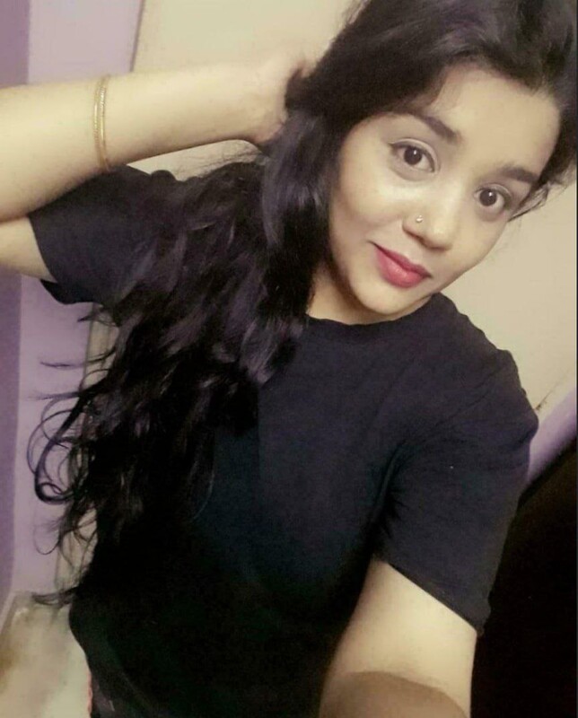 Bubbly Indian girlfriend naked viral photos live 1