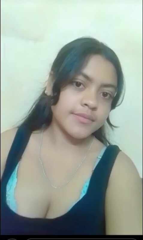 Busty Bengali girlfriend selfie big boobs showing 2