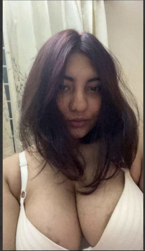 Busty Bengali girlfriend unseen nude selfies shared 3