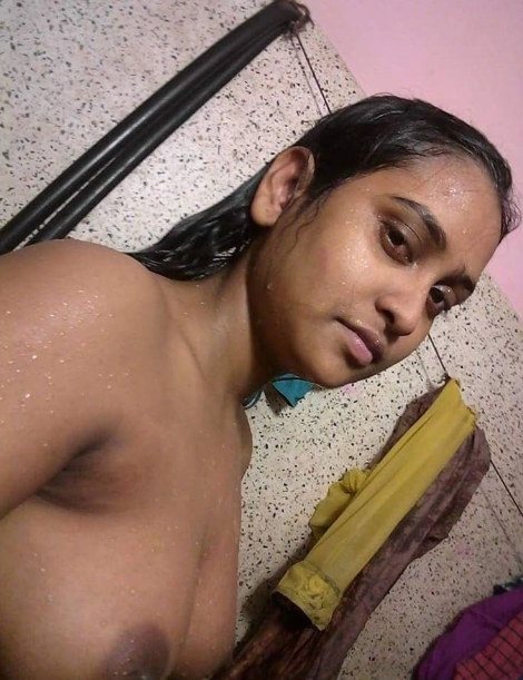 Busty college girl nude photos goes live on net 5