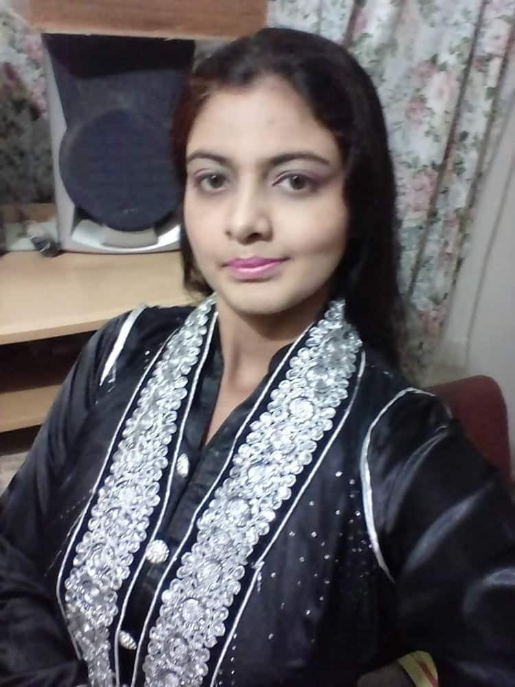 Busty Paki GF pics collection goes live 6
