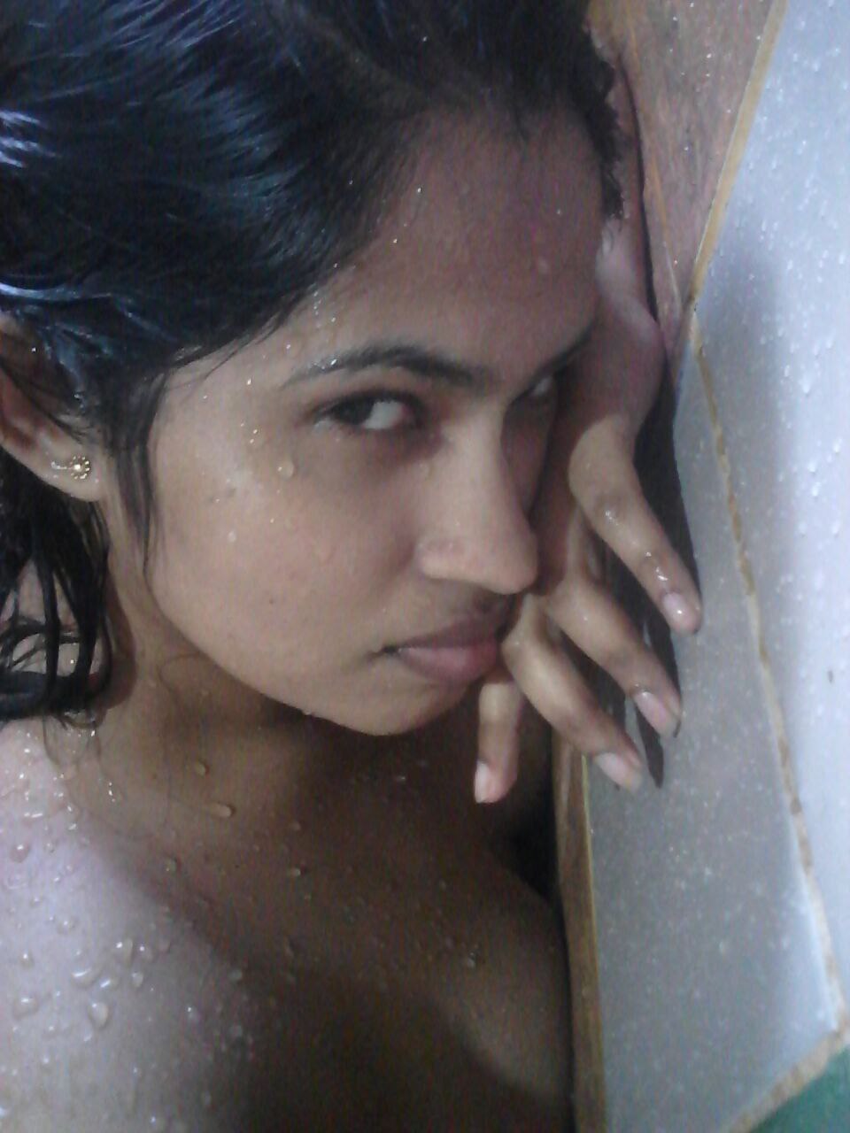 Busty Srilankan girl topless wet photo in bathroom 4