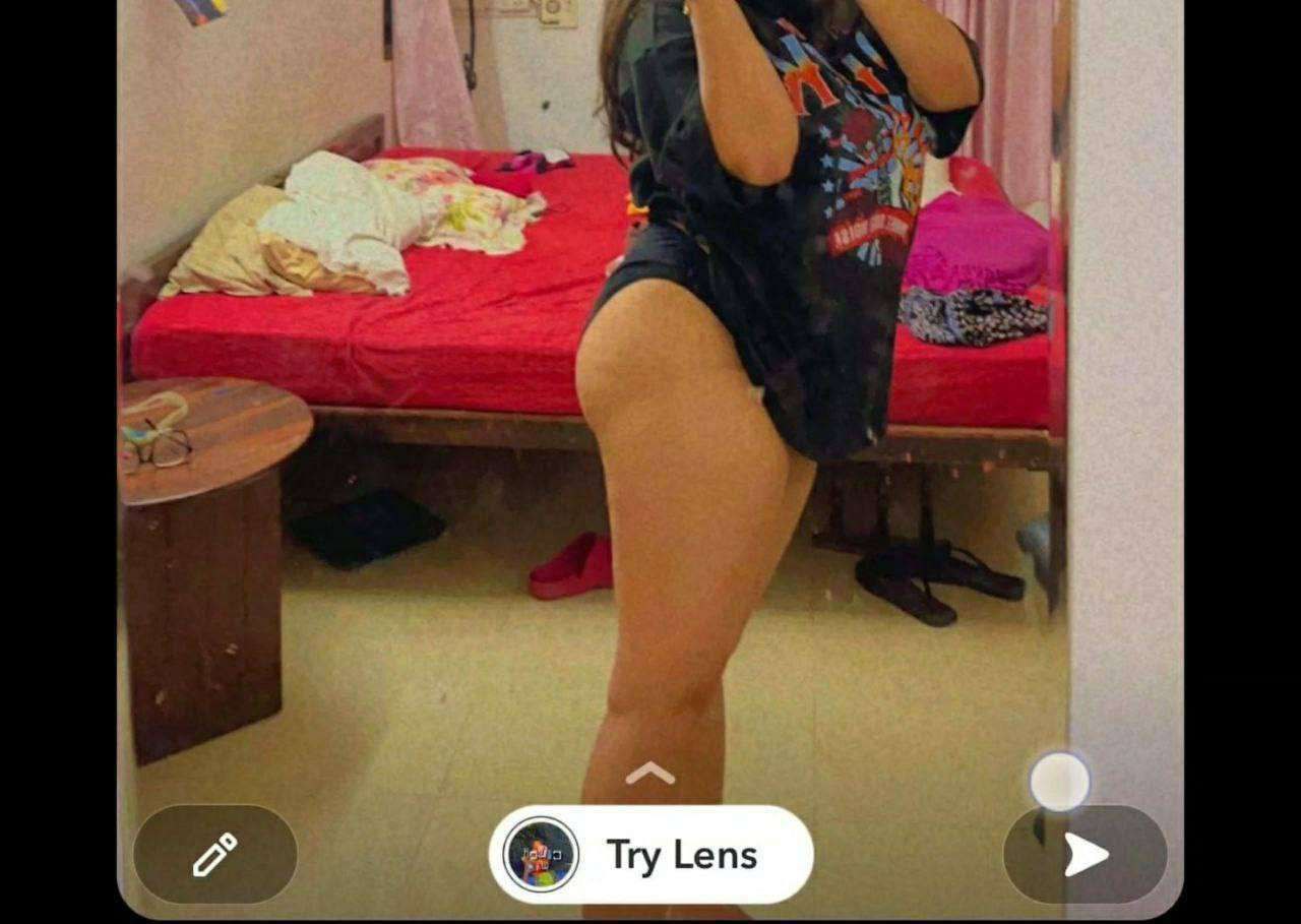 Busty wife big boobs showing photos leaked online 5