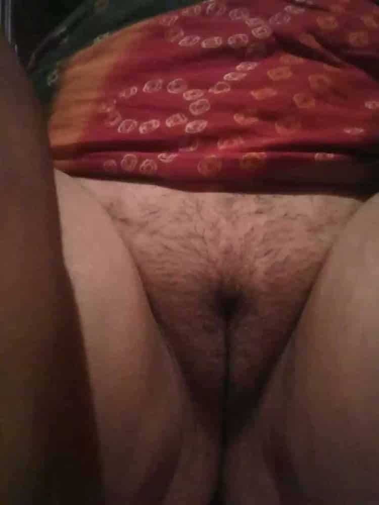 Busty wife nude photos 2