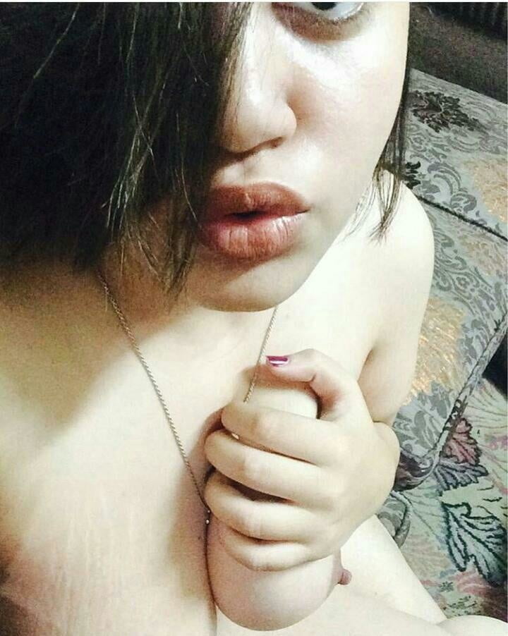 Busty wife sexy pics leaked online 3