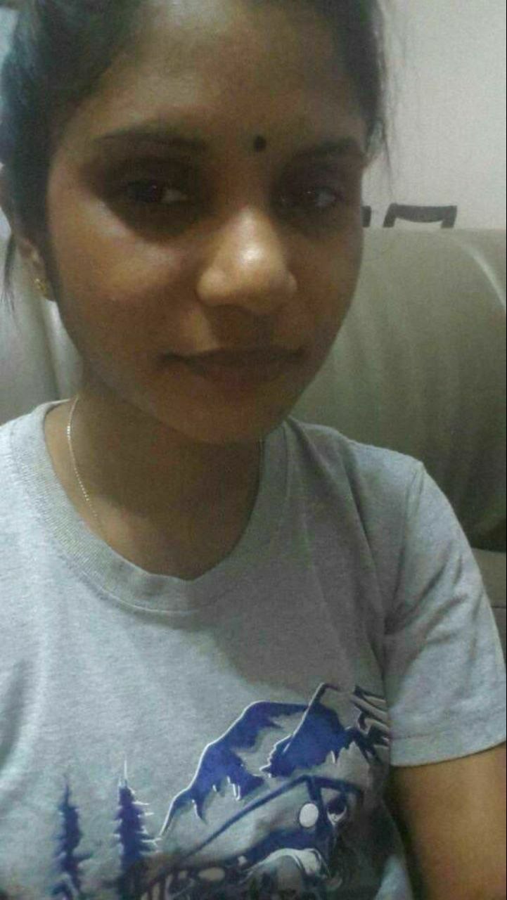 Chennai eye doctor naked bath pics exclusive 4