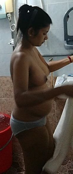 Chennai eye doctor naked bath pics exclusive 5
