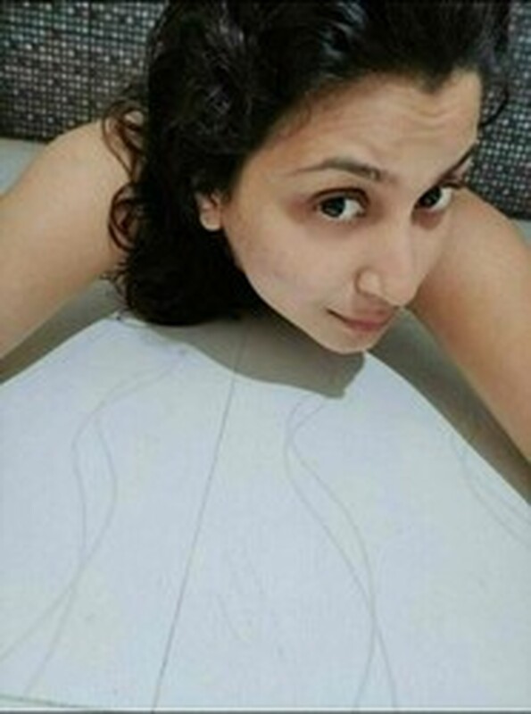 Chennai girl rare topless photo shared online 6