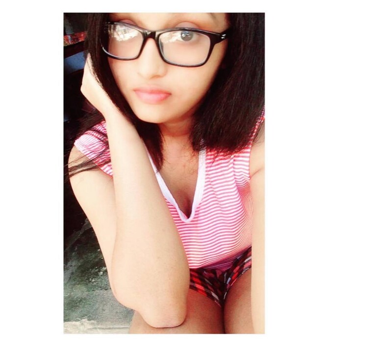 Chennai Tamil girlfriend showing big boobs 3