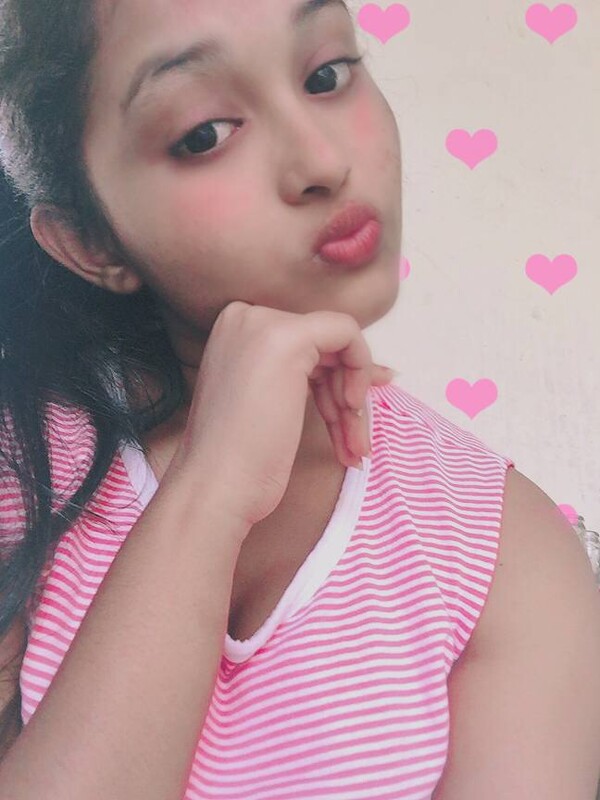 Chennai Tamil girlfriend showing big boobs 5