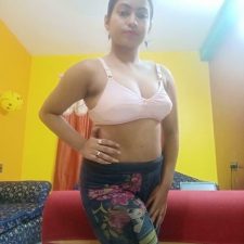 Chubby Bengali college girl nude selfies 4 5