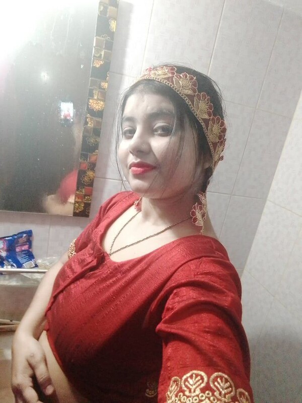 Chubby bhabhi nude videos and photos exposed 2