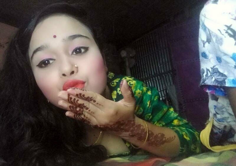 Chubby Desi girl sexy nude pics 8