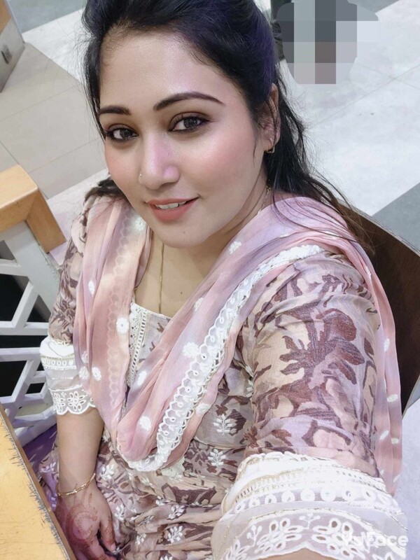 Chubby Indian beauty naked selfie photos uploaded 1