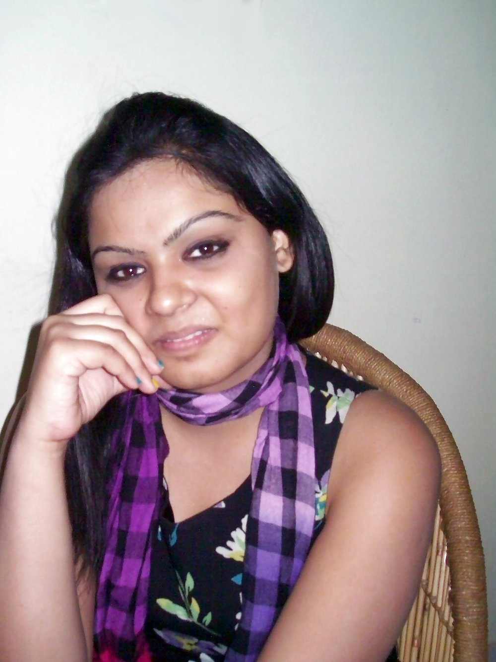 Chubby Indian Girl nude show pictures for chubby lovers 1
