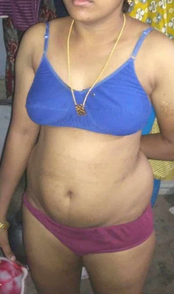 Close up Indian sex photos of bhabhi and aunty leaked! 3