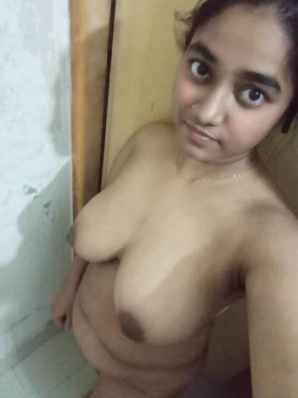 Close up pussy showing by horny desi girlfriend 3