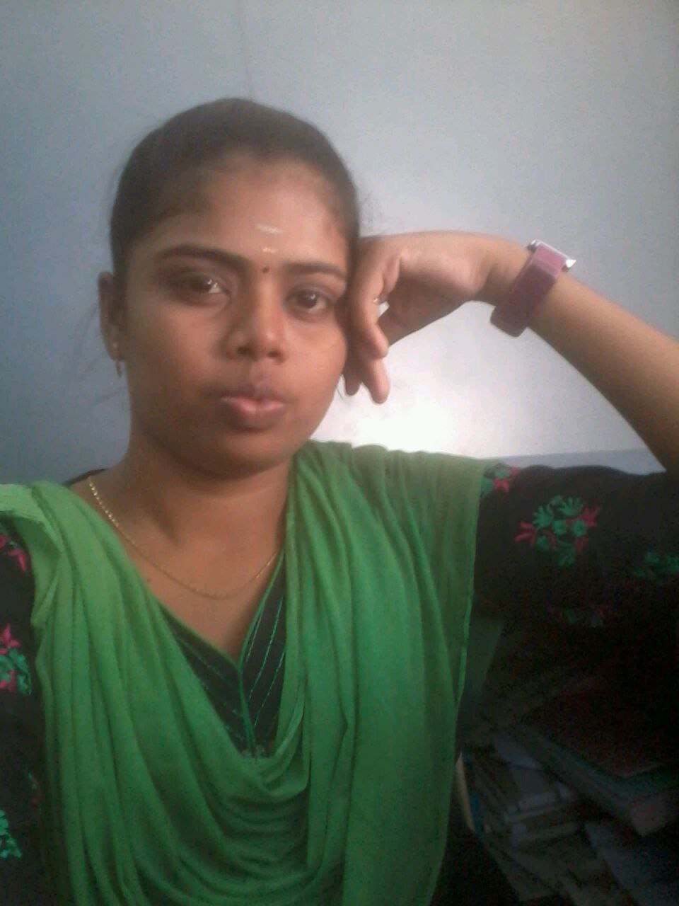 Coimbatore Tamil college girl topless pics 1