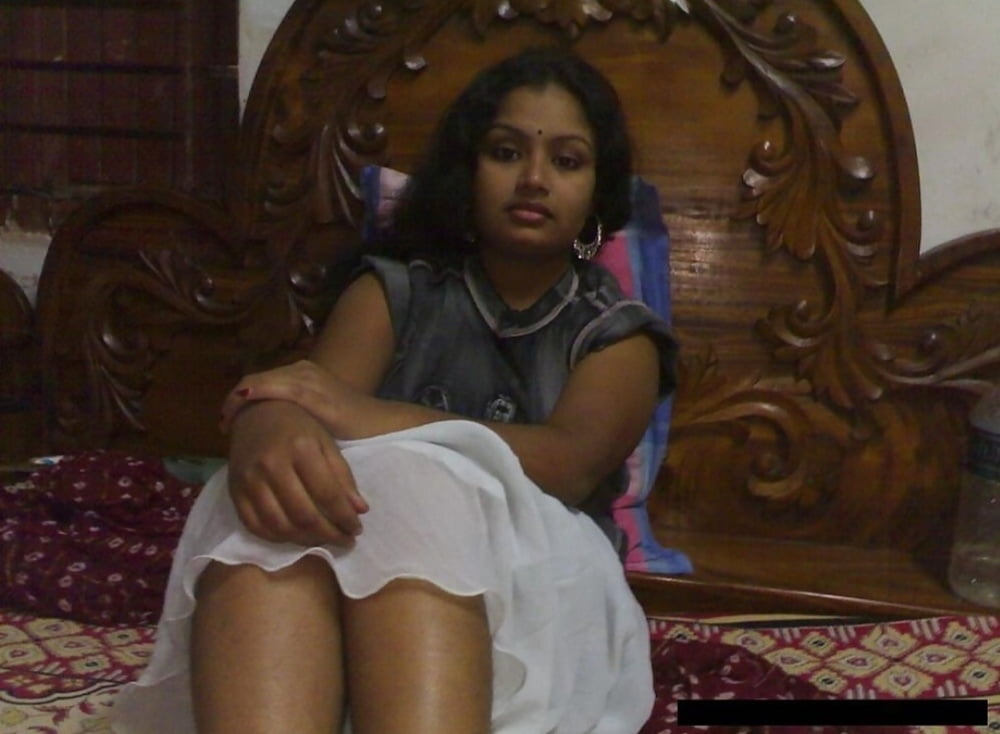 Cute Desi girlfriend sex pics with her boyfriend 6