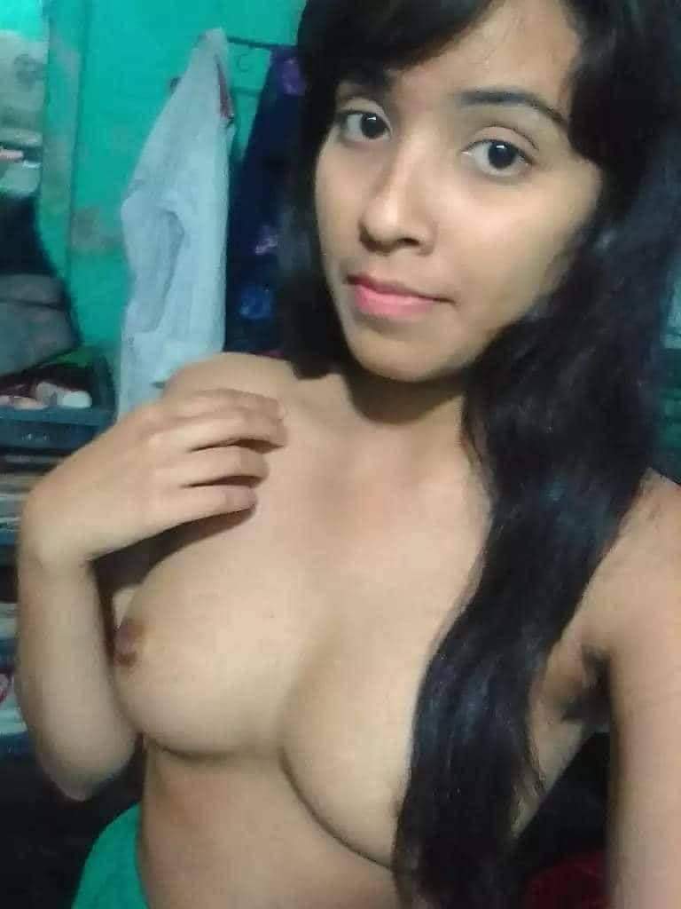 Cute girl nude pics collection leaked online 3