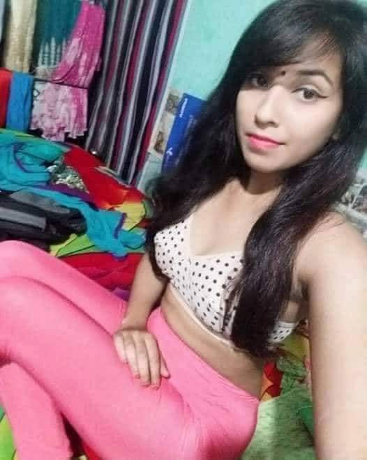 Cute girl nude pics collection leaked online 5