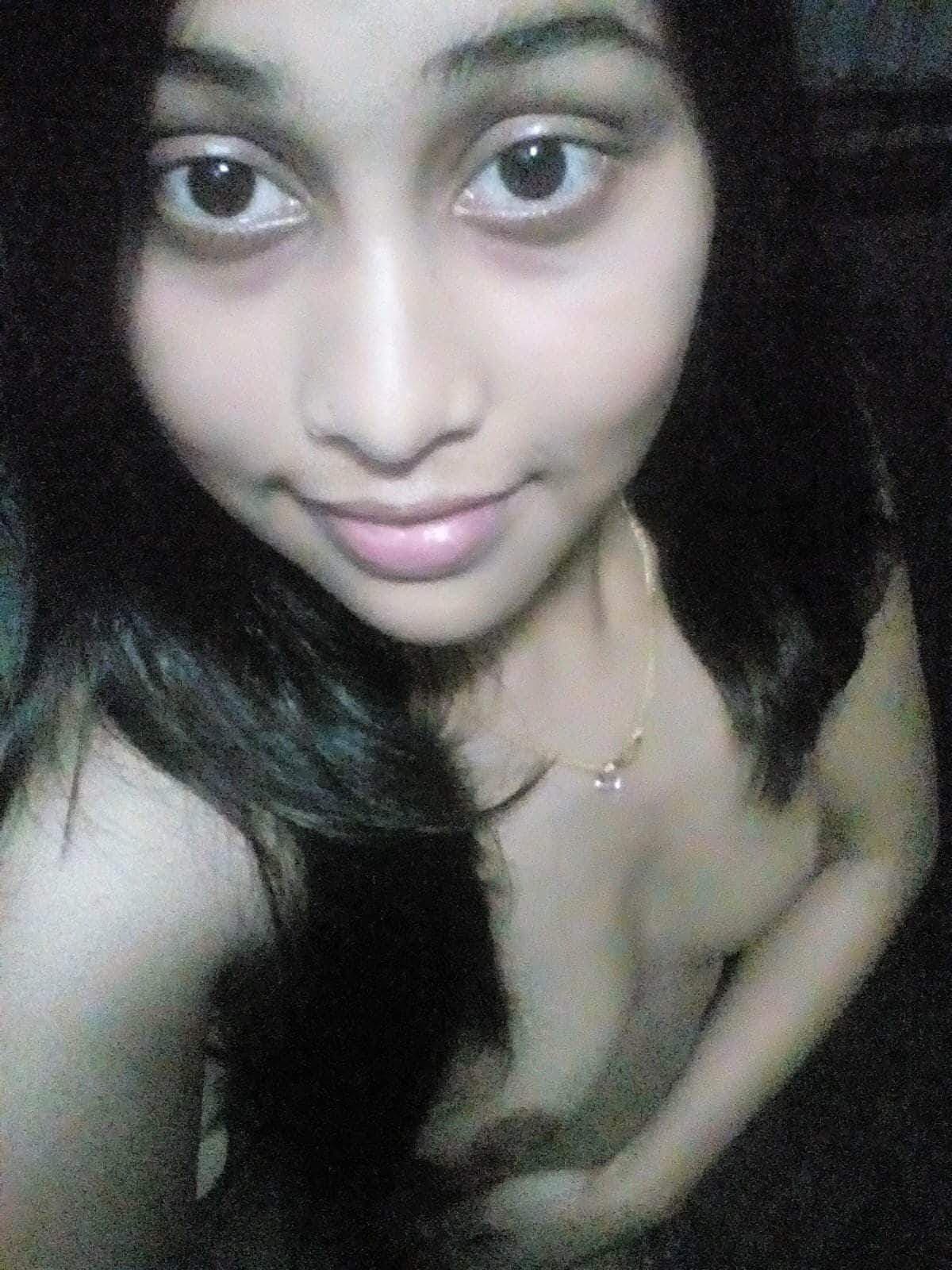 Cute girl nude selfies to make your dick erect in seconds 5