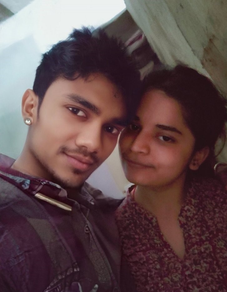 Cute girlfriend topless avatar for boyfriend photos 2