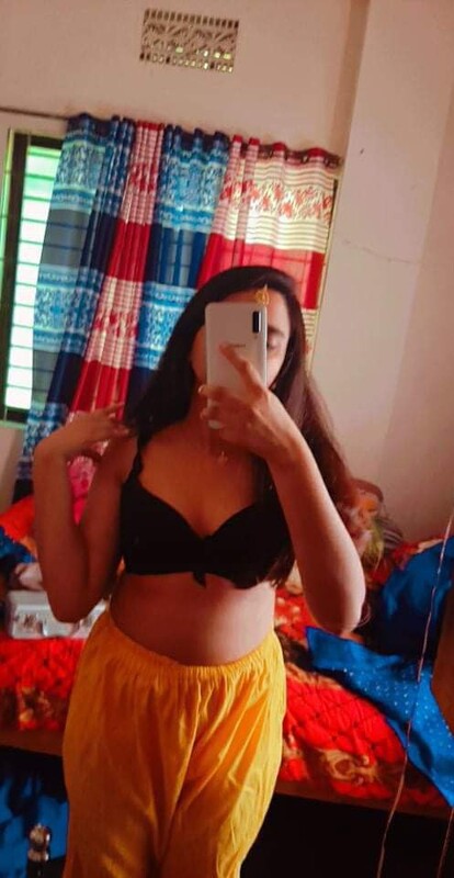 Cute Indian 19yo teen nude photos 6