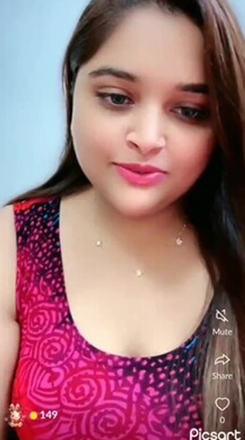 Cute Indian cam girl naked teasing show for fans 1