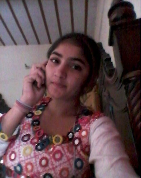Cute Indian teen beauty boobs pics 10