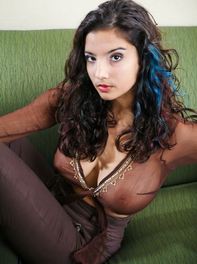 Cute Indian teen beauty boobs pics 6
