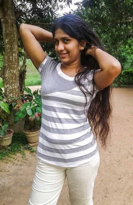 Cute Lankan unmarried girl nude selfie pics 3