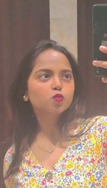 Cute Snapchat girl topless mirror photo leaked 2