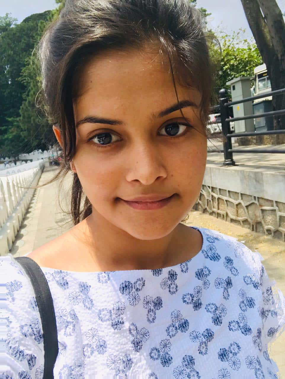 Cute Tamil girl photos shared online 2