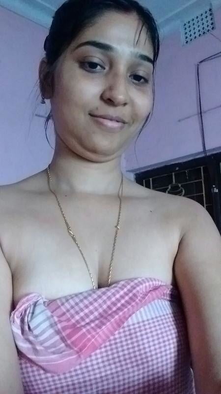 Cute wife nude pics to tempt your sex nerves 1