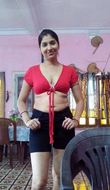 Cute wife nude pics to tempt your sex nerves 3